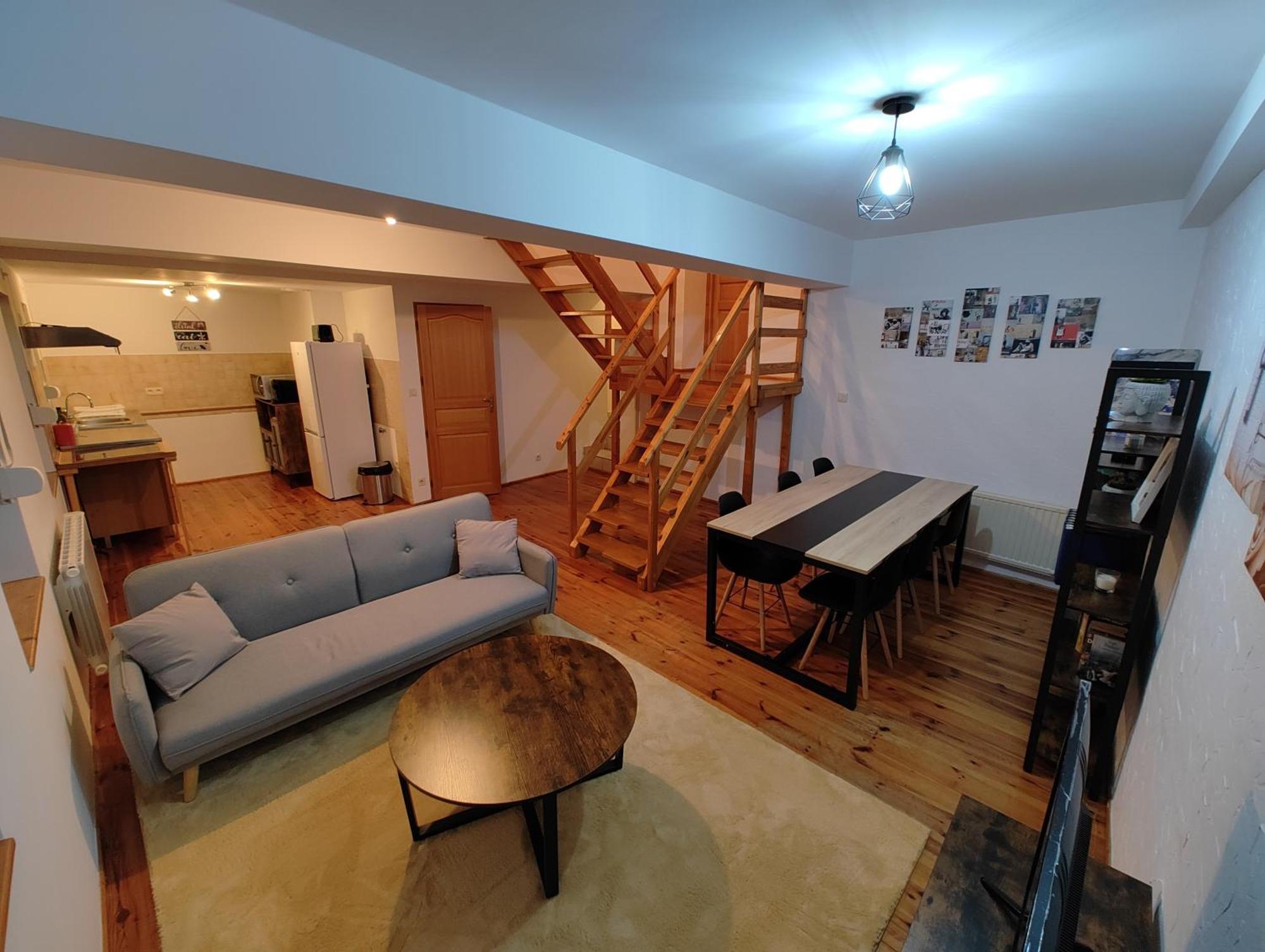 Cosy Triplex 3 Chambres Pont-de-lʼArche Esterno foto