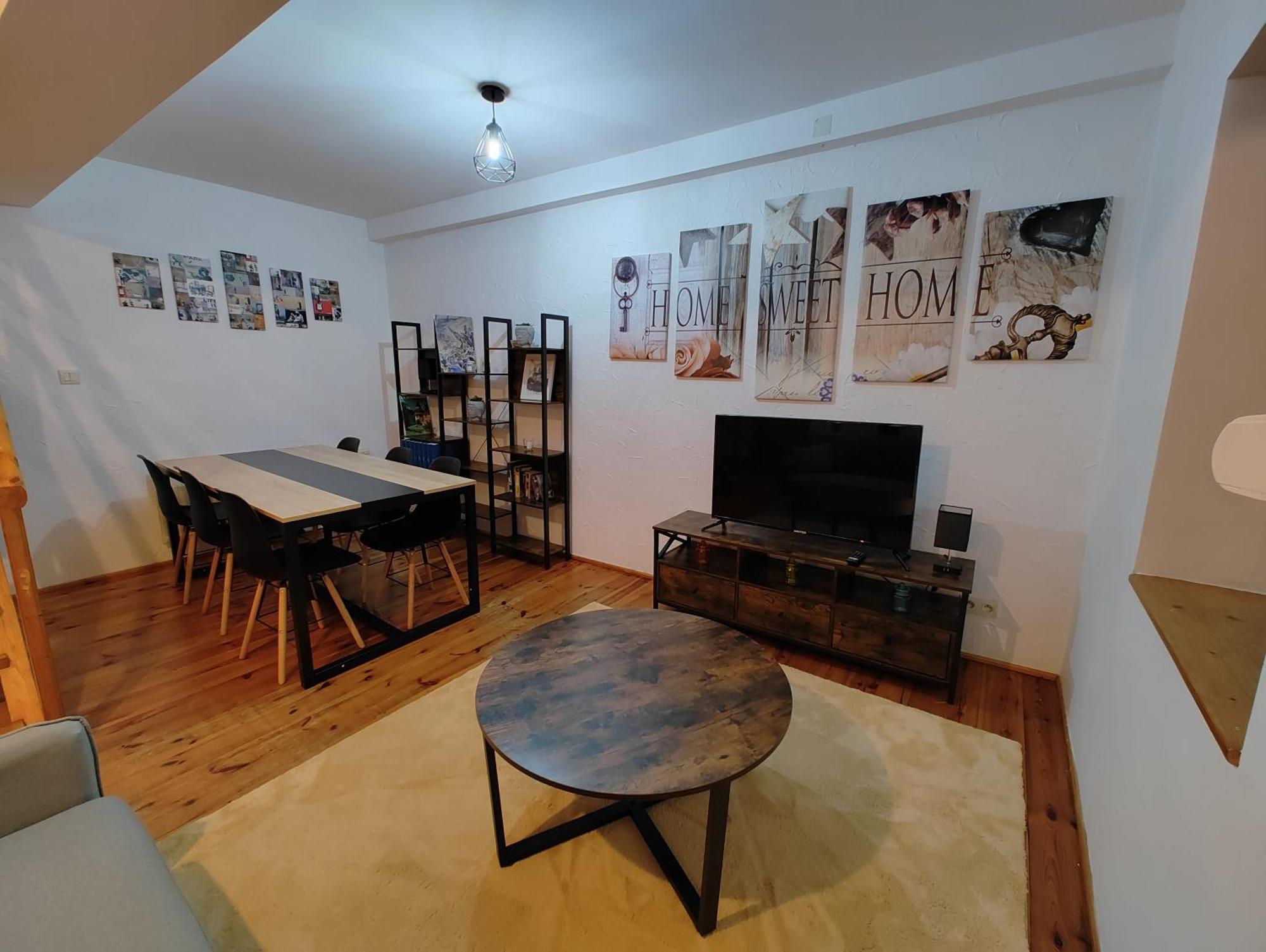 Cosy Triplex 3 Chambres Pont-de-lʼArche Esterno foto